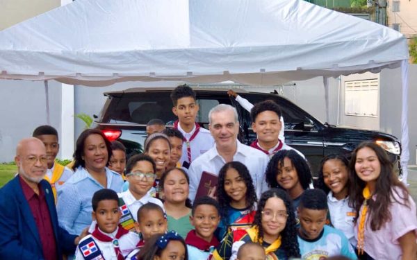Abinader inaugura Caipi en el D.N.: 250 más niños con atención integral
