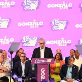 Castillo bajo fuego: su equipo denuncia el uso de bombas lacrimógenas