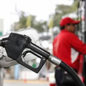 Empresarios llaman a frene el encarecimiento de los combustibles