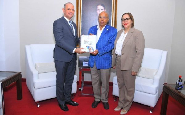 Gobierno somete al Congreso Presupuesto 2027 por RD$2.08 billones
