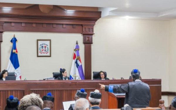 Jueza Bloquea Nueva Acusación en Caso Calamar por Doble Persecución