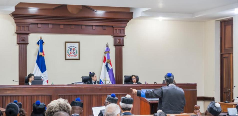 Jueza Bloquea Nueva Acusación en Caso Calamar por Doble Persecución