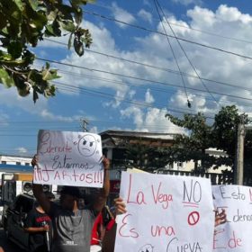 La Vega a oscuras: Comunitarios despiertan la rabia por apagones interminables