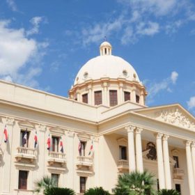 Abinader ratifica consulados con decreto clave