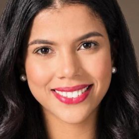 Azúa recibe nueva gobernadora tras designación oficial de Sahiana Quezada