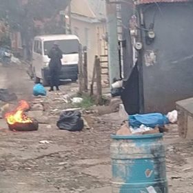 La Vega se quema: Comunitarios protestan por el asfalto olvidado